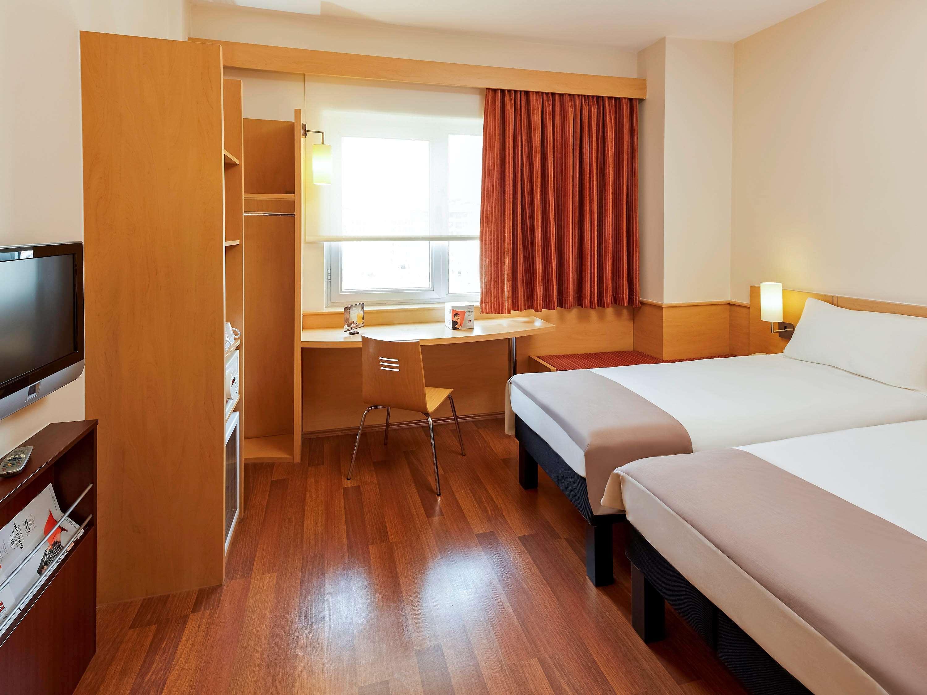 Ibis Отель 3*