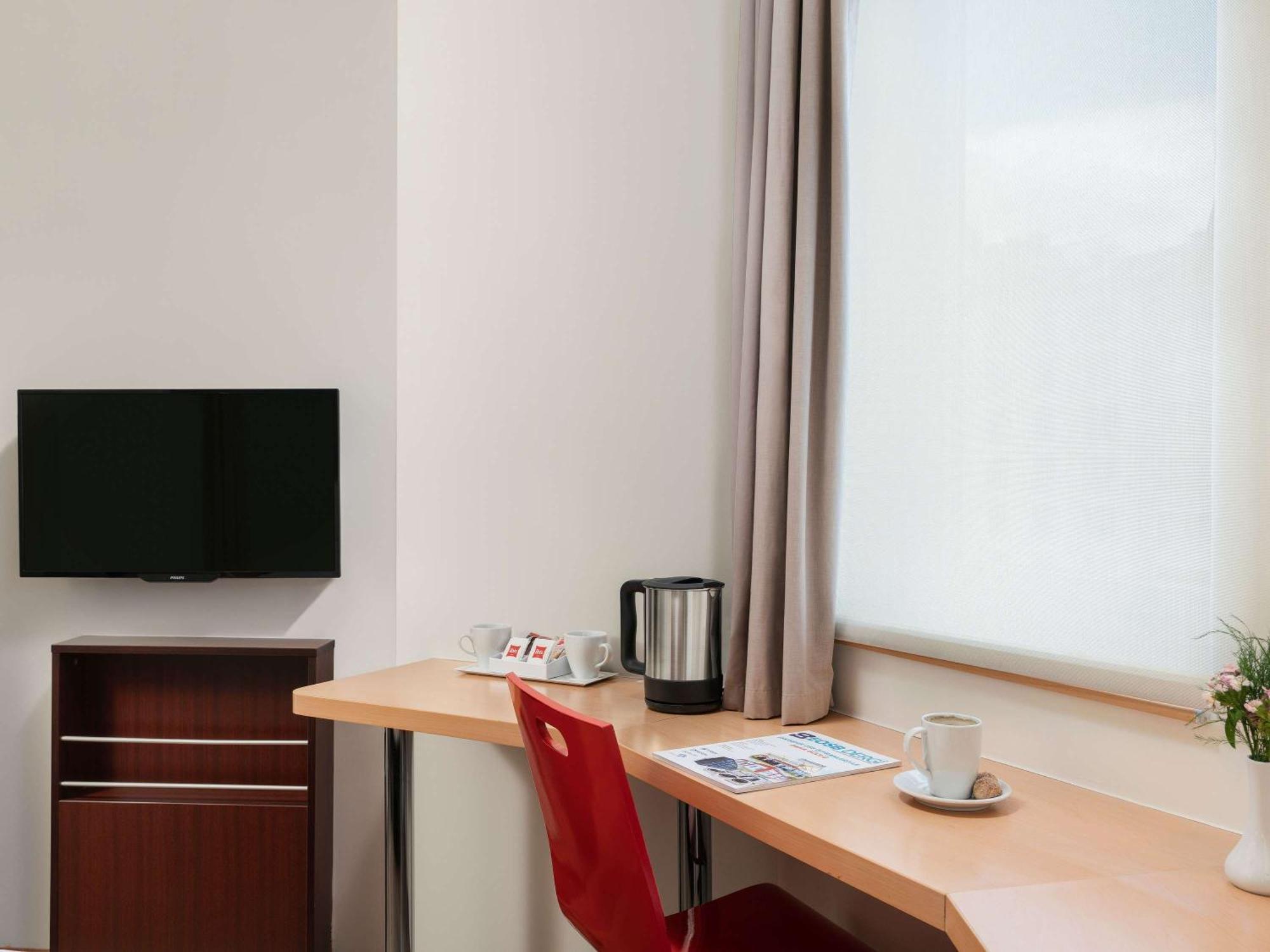 Отель Ibis 3*